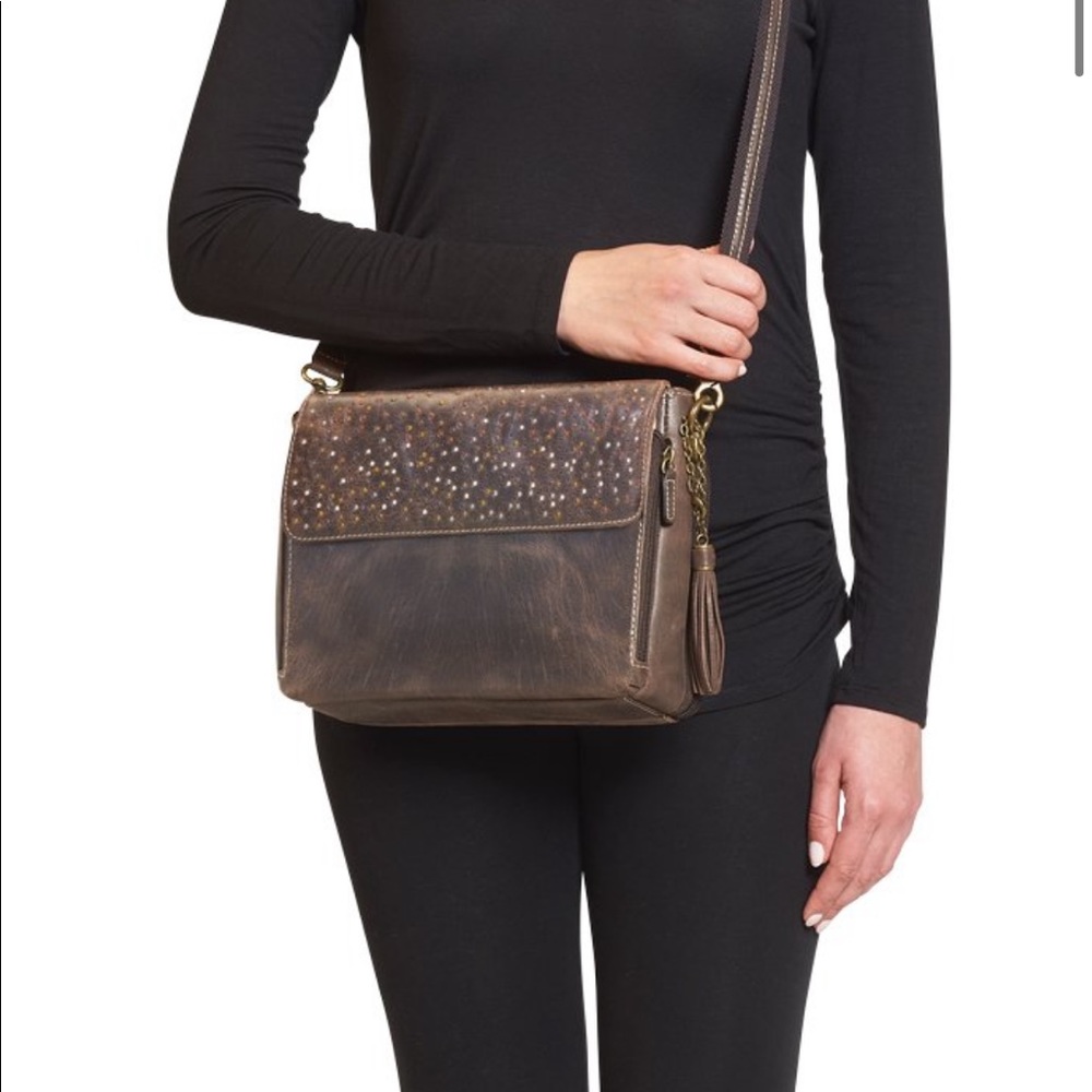 GUN TOTE’N MAMA’S Distressed Buffalo Leather Shoulder Clutch